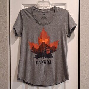 Disney Parks Canada Epcot World Showcase T-Shirt Women's Size L